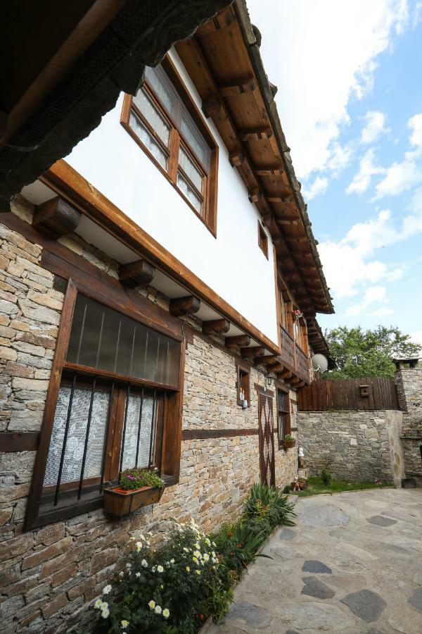 Тодорината Къща Hotel Leshten Exterior photo